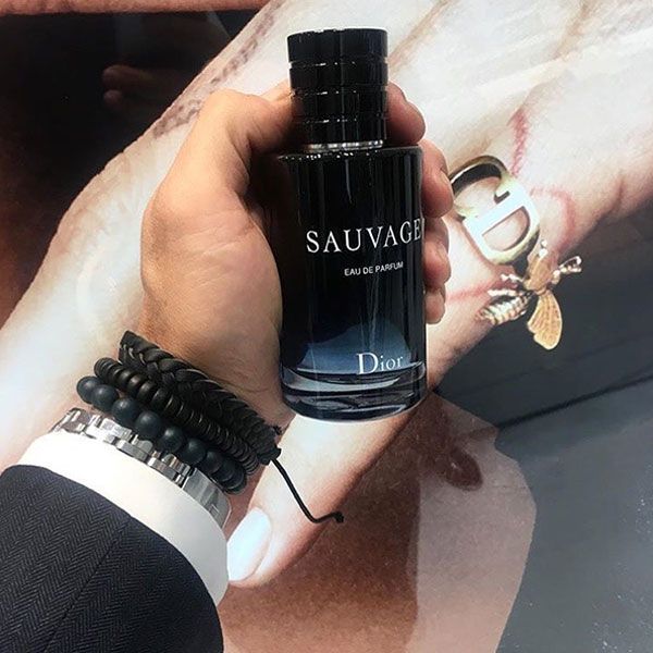Thiết kế chai nước hao Dior Sauvage 60ml nam t&iacute;nh, tinh tế